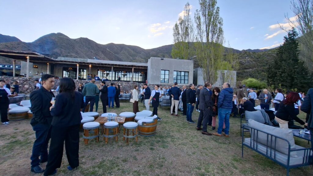 WhatsApp Image 2025-11-13 at 17.56.35 (3)