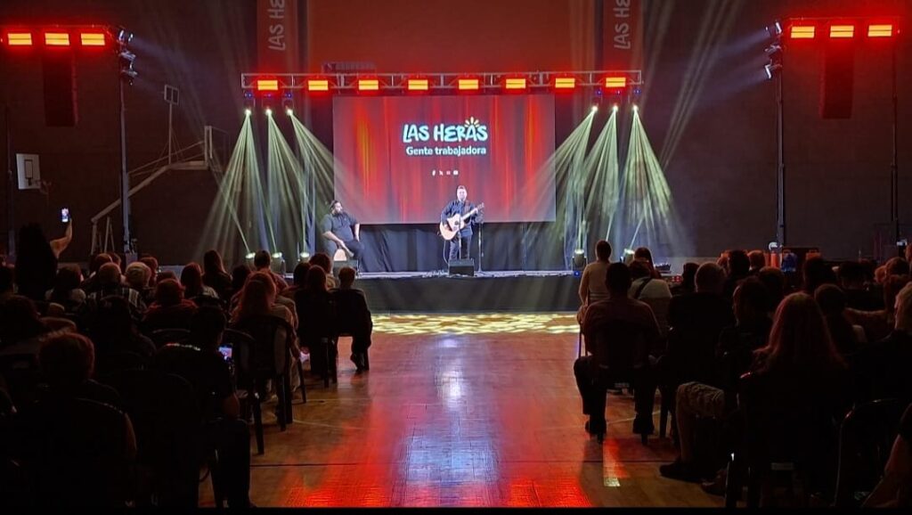 WhatsApp Image 2025-11-28 at 11.28.04